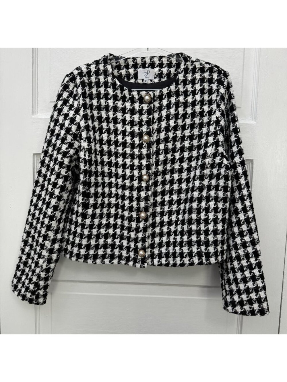 PLM Women M Black White Boucle Tweed Jacket Pearl Button Collarless